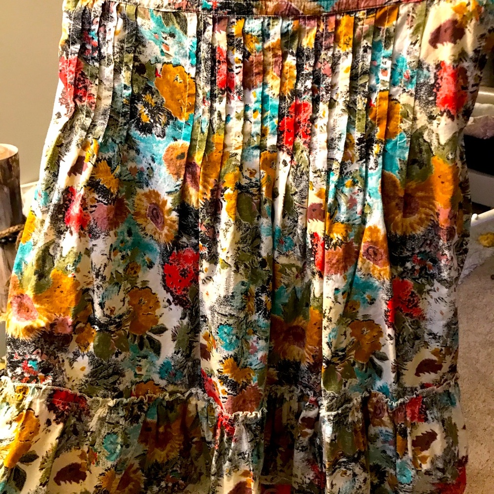 Lady skirt.  Cotton and lined.